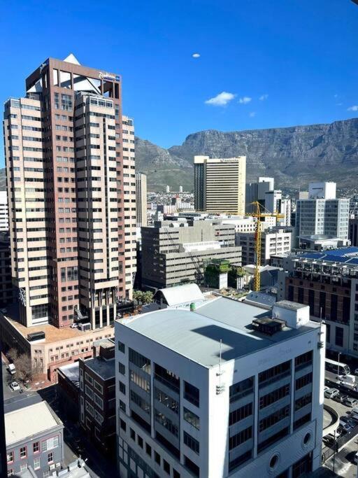 Skyline Views Stylish Studio With Pool, Parking No Load Shedding Cape Town Exterior photo